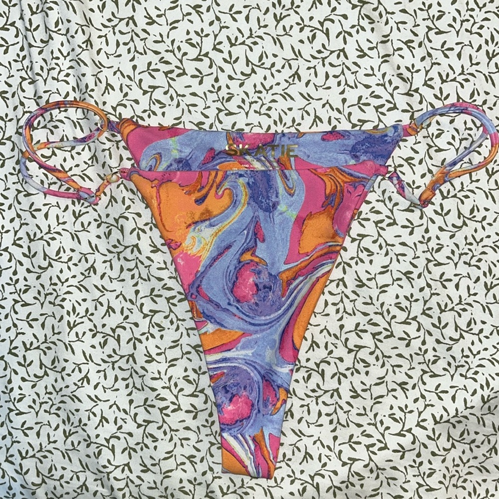 SKatie Harli bottoms in Sayulita